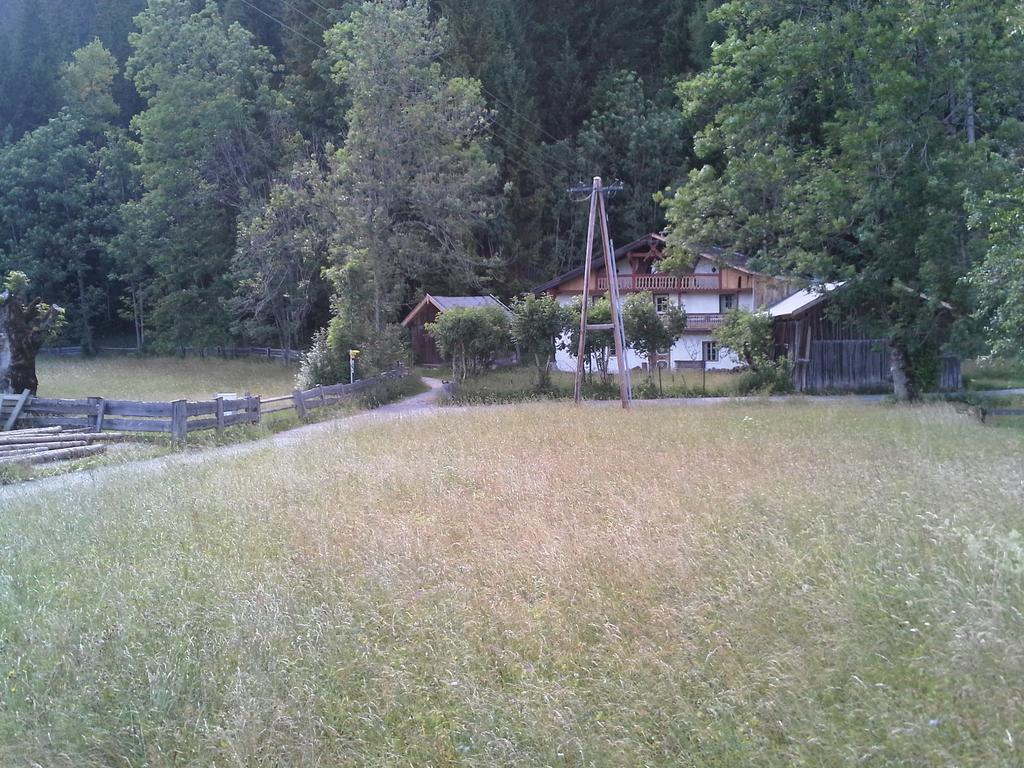 ロイタシュLandhaus Rauthアパートメント エクステリア 写真